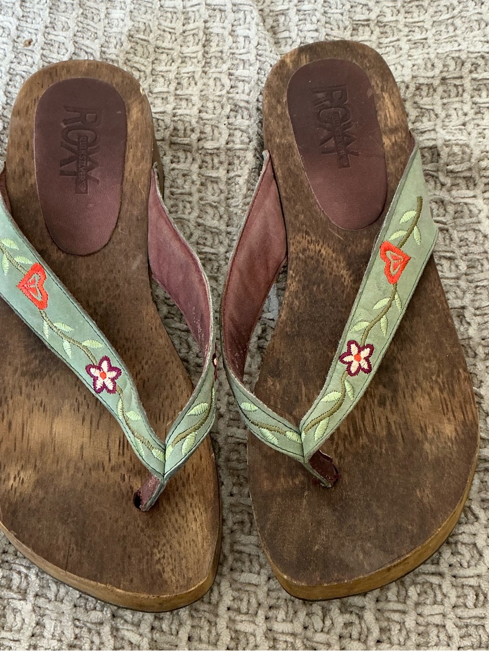 Roxy Floral Embroidered Green Strap Wooden Wedge Sandals